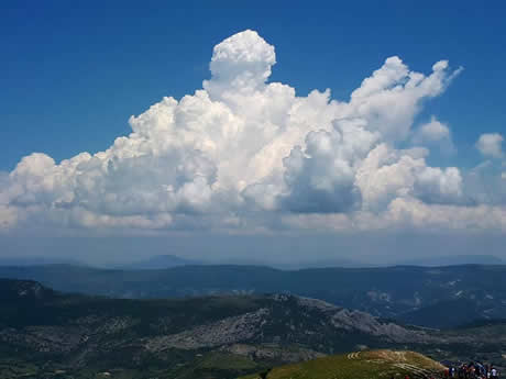The sky was getting bigger